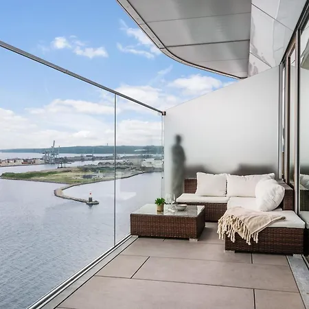 Lägenhet Breathtaking Ocean Views & Private Balcony