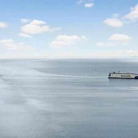 Endless Ocean Views With Private Balcony