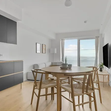 Lägenhet Breathtaking Ocean Views & Private Balcony
