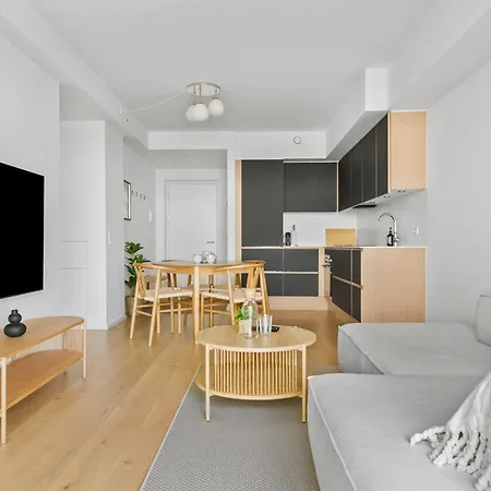 Endless Ocean Views With Private Balcony Århus