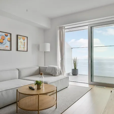 Breathtaking Ocean Views & Private Balcony Århus