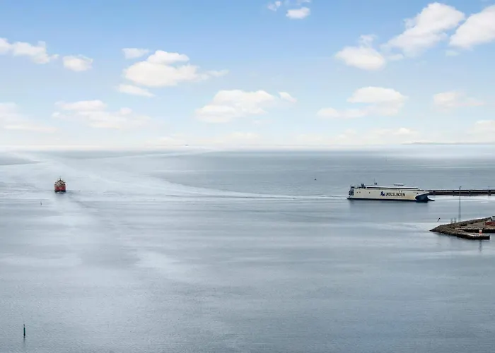 Endless Ocean Views With Private Balcony