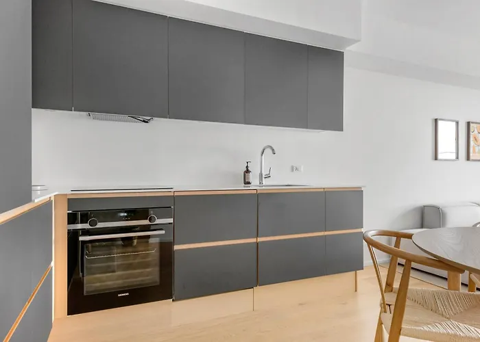 Endless Ocean Views With Private Balcony Lägenhet *