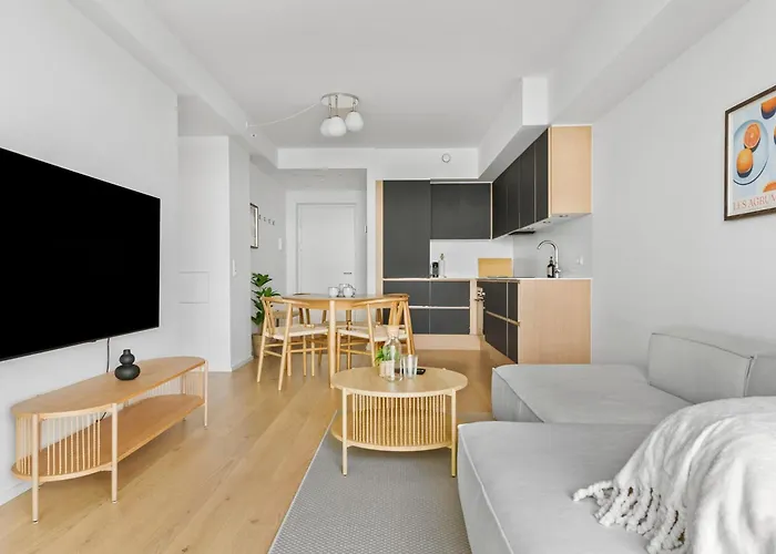 Endless Ocean Views With Private Balcony Århus