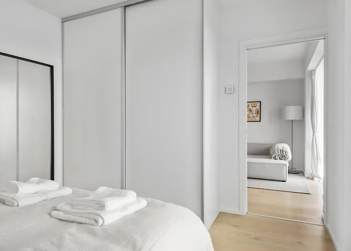 Endless Ocean Views With Private Balcony * Århus