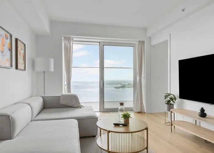 Endless Ocean Views With Private Balcony Lägenhet *