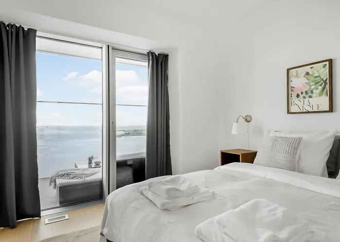 Endless Ocean Views With Private Balcony