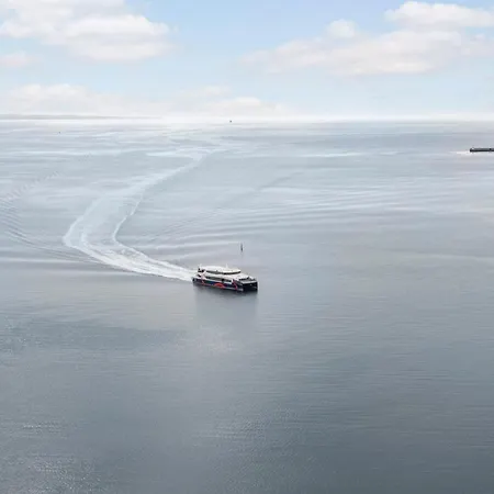 Endless Ocean Views With Private Balcony アパート *