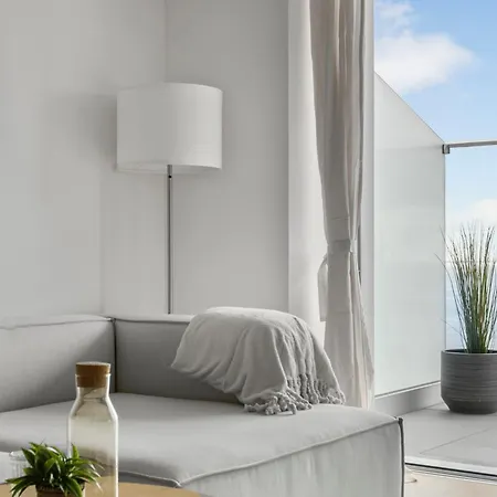 Endless Ocean Views With Private Balcony *