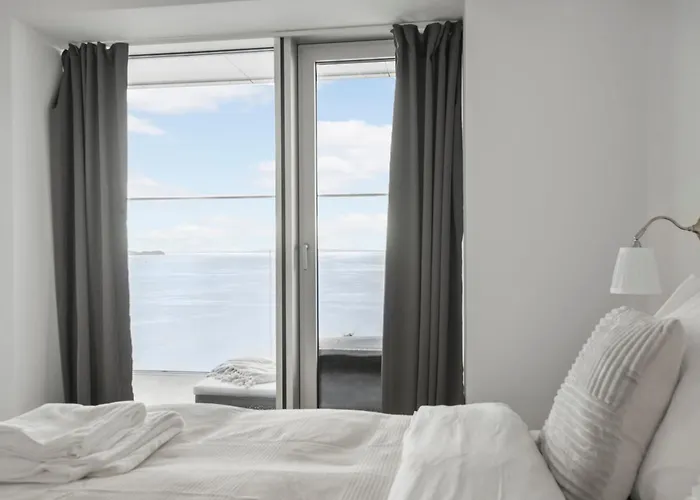 아파트 Endless Ocean Views With Private Balcony 오르후스